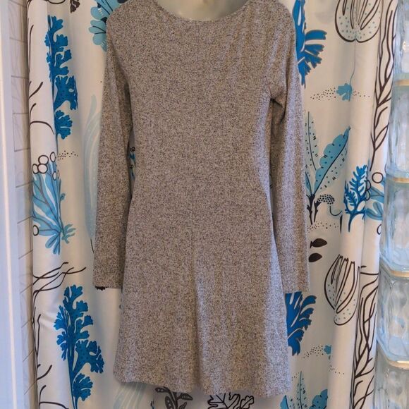 Express L/S V-nec Super Soft Heather Grey Knit Skater Sweater Dress Sz S - Picture 4 of 9